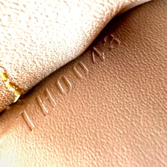 LOUIS VUITTON TAKASHI MURAKAMI Multicolor International Wallet w LV Bag & LV Box - Picture 11 of 16